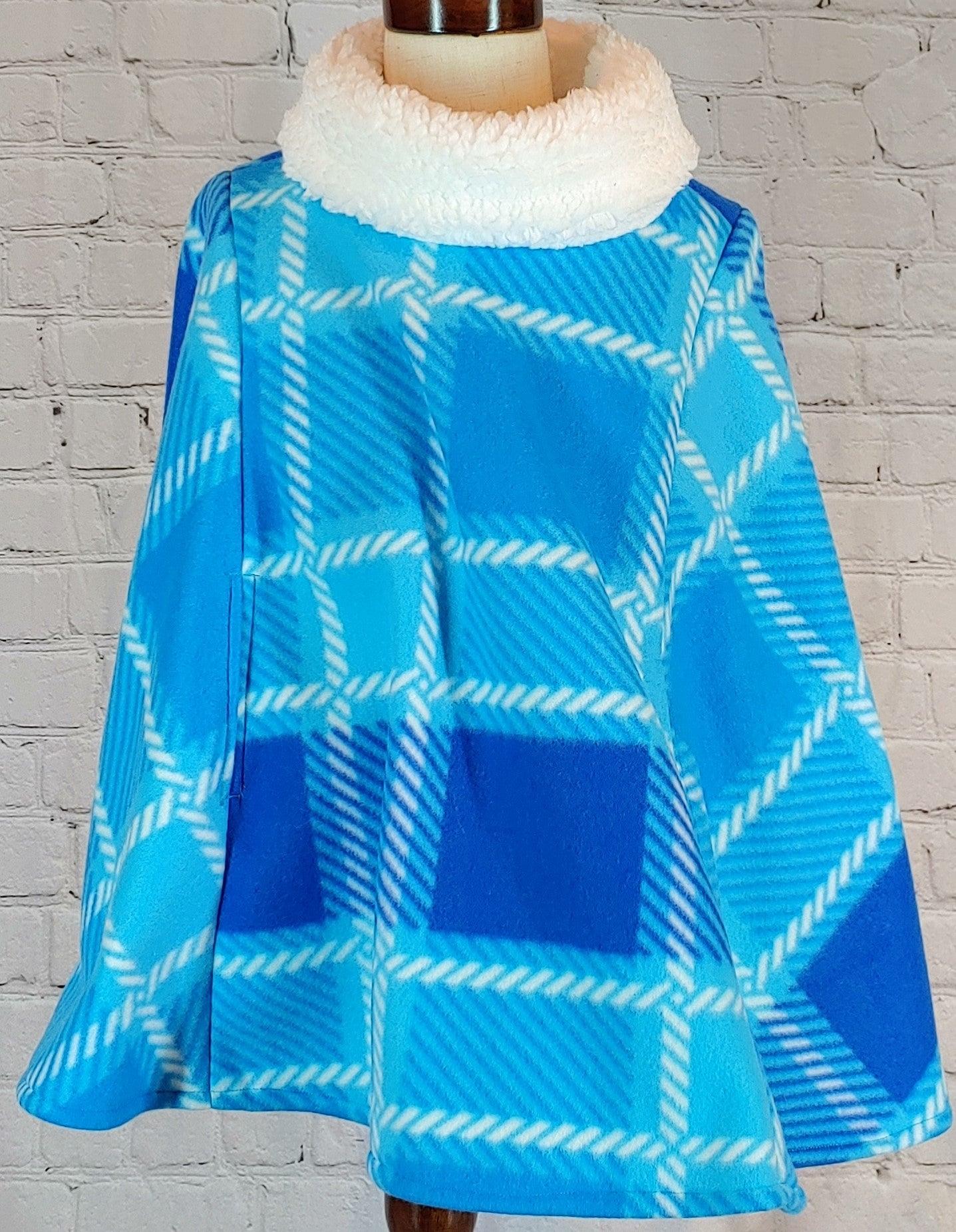 Poncho - Fleece - with Cowl Collar