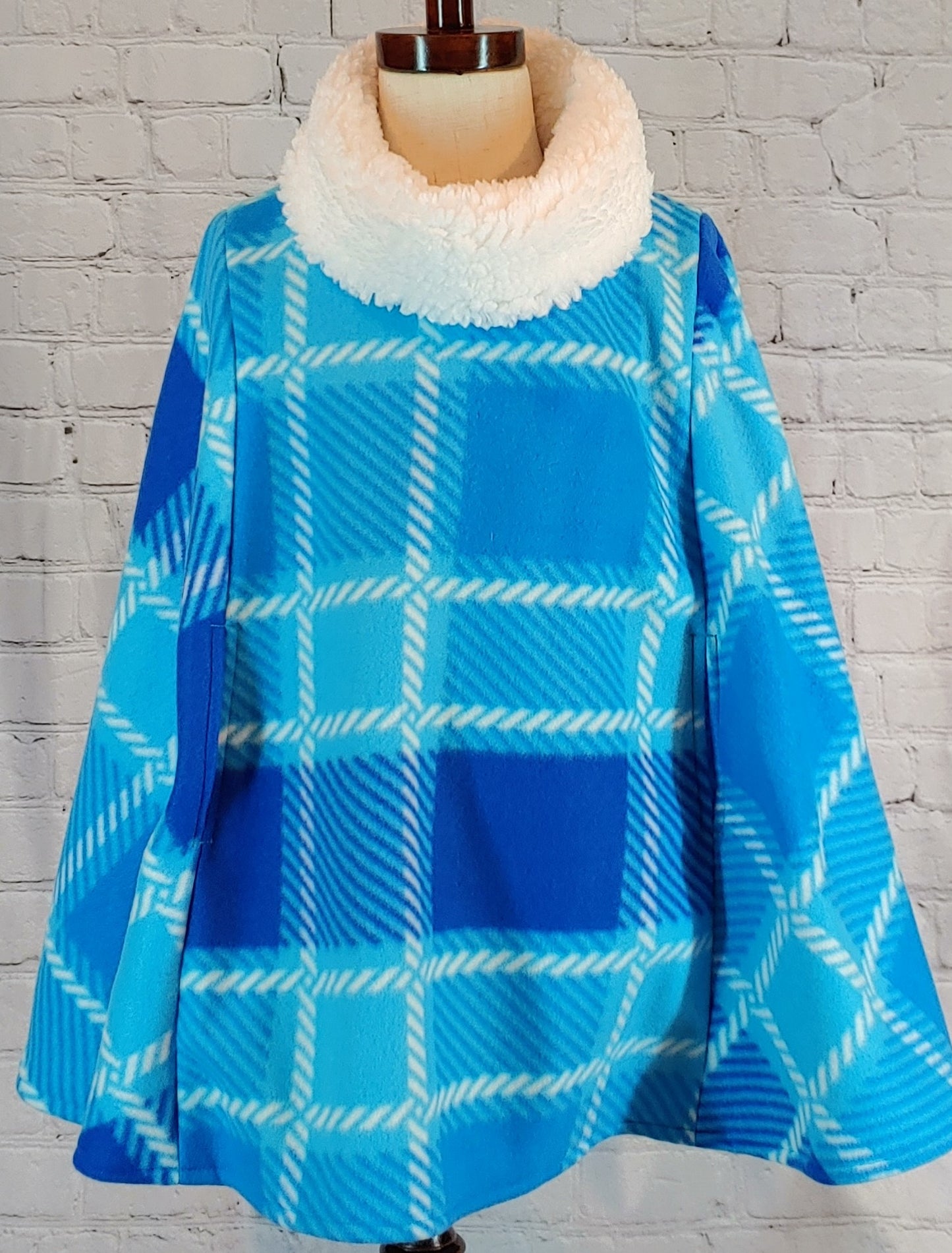 Poncho - Fleece - with Cowl Collar